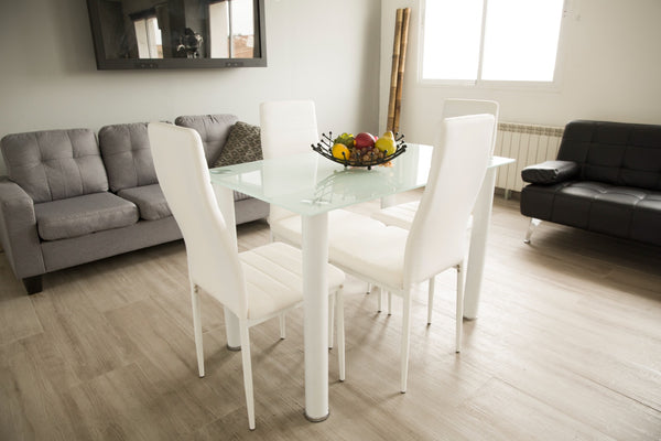 Comedor Mesa Cristal y 4 Sillas Polipiel Negro
